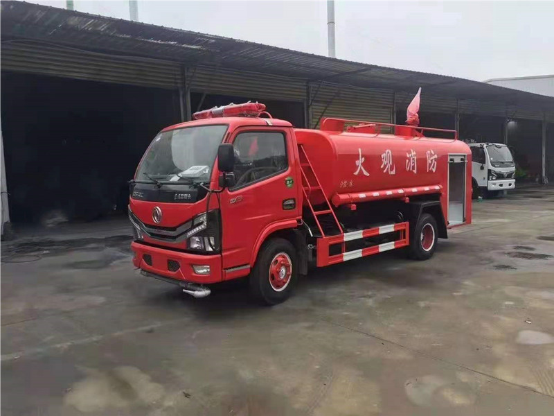 东风4.0吨消防洒水车